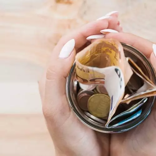 Como organizar a vida financeira da sua esmalteria?
